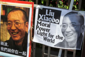 Liu Xiaobo morto, Pechino lo dimentica e perde occasione per rispetto diritti umani