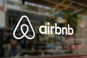Airbnb e gli altri contro Agenzia delle Entrate: "Impossibile versare la cedolare secca"