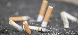 Morta di cancro ai polmoni per fumo passivo: mega risarcimento dalla Regione siciliana
