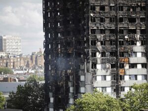 Grenfell Tower, denaro raccolto "sparito": famiglie vittime furiose