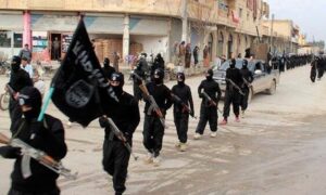 Isis, allarme Interpol: 173 jihadisti pronti ad attacchi kamikaze in Europa
