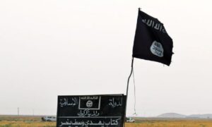 Iraq, l'Isis uccide 12 civili: messi in gabbia, cosparsi di benzina e bruciati vivi