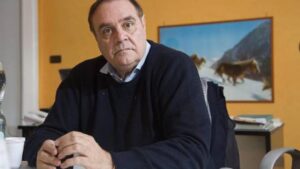 Clemente Mastella, avviso di garanzia per scarichi fogne: "Medito dimissioni"