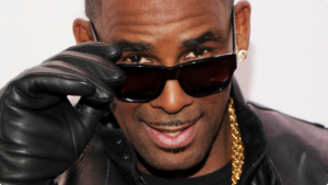R. Kelly, bufera sul rapper: "In casa ha un harem di schiave"