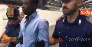 YOUTUBE Solomon Nyantakyi, il video dell'arresto alla stazione di Milano