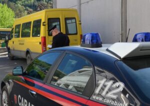 Roggiano di Gravina (Cosenza), autista di scuolabus arrestato: violenze su una scolara
