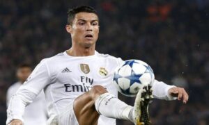 Cristiano Ronaldo, 5 giornate di squalifica per aver spinto l'arbitro durante Real-Barcellona