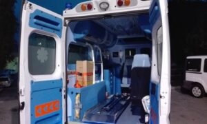 Bergeggi (Savona): la moto prende fuoco, due feriti gravi