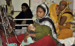 India, strage di benè in ospedale: morti 61 bimbi in 72 ore. Altri 70 erano morti ad inizio agosto