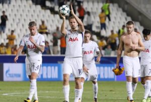 YOUTUBE, Harry Kane tripletta in Apoel-Tottenham: si porta pallone a casa