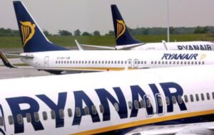 Ryanair cancella altri voli fino a marzo 2018: 400mila passeggeri a terra