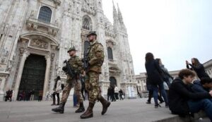 Milano, porta del Duomo aperta di notte e telecamere spente. Scatta allerta terrorismo