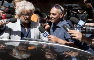 Beppe Grillo e i giornalisti da "vomito", la condanna dell'Ordine