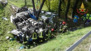 Arezzo, Ciro Mandato morto in incidente su A1: incastrato sotto il mezzo dopo lo schianto