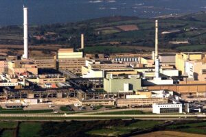Nucleare, allerta in Francia per la centrale di Beaumont-Hague: "Non è sicura"