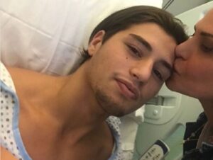 Niccolò Bettarini in ospedale: mamma Simona Ventura ringrazia medici su Instagram
