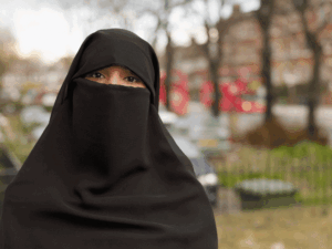 Burqa vietato in Austria: multe da 150 euro per chi si copre il volto