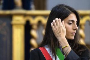 Virginia Raggi, caso nomina Renato Marra: chiesto il rinvio a giudizio per falso