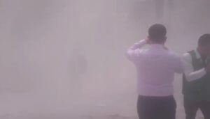 Terremoto 7.1 a Città del Messico: la gente fugge tra la polvere VIDEO