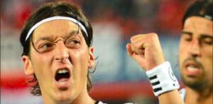 Calciomercato Inter, Mesut Ozil l'acquisto giusto: serve calciatore di fantasia