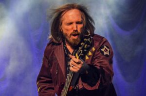 Tom Petty è morto: il leader degli Heartbreakers tradito da un attacco di cuore