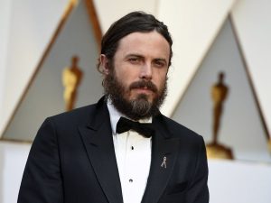 Casey Affleck, attore e fratello di Ben, ha deciso di rinunciare alla cerimonia di premiazione degli Oscar