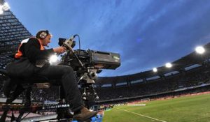 Diritti Tv, la Lega Calcio: troppo bassa l’offerta di Sky e Mediaset, si valuta Media Pro