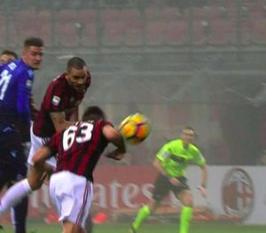 Patrick Cutrone gol di mano in Milan-Lazio: scatta la prova tv