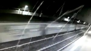Pioltello, il treno lascia una scia di scintille poco prima dell'incidente VIDEO
