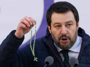 Matteo Salvini rosario giuramento