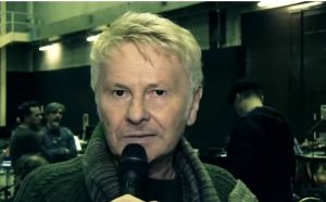 Festival di Sanremo, Ron canta Almeno pensami di Lucio Dalla: testo e video