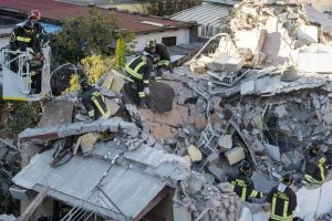 Bologna: esplosione in cantina, un morto. E non è fuga di gas, tutte le ipotesi