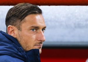 Francesco Totti a C'è posta per te: grande emozione per tre ragazzi down