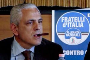 Napoli, consigliere regionale Luciano Passariello (FdI) indagato. Procura: "Corruzione e traffico rifiuti"