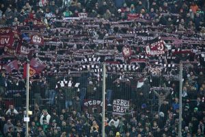 Reggio Emilia, scontri tra tifosi dopo il corteo pro stadio Reggiana