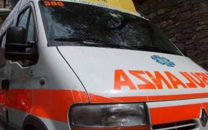 Marotta, scontro tra auto e scuolabus: 4 ragazzini feriti