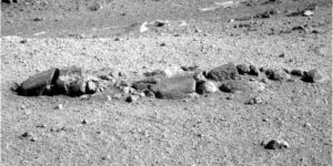 "Scheletro alieno su Marte": curiosa roccia ripresa dal rover Opportunity