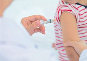 Vaccini, presidi: "Da lunedì niente ammissione a nidi e materne per bimbi non in regola"