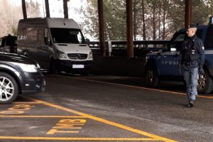 Un furgone con a bordo esplosivo è stato fermato al traforo del Monte Bianco