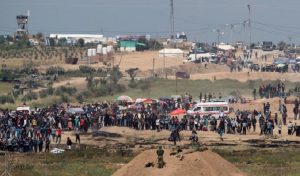 Gaza, ancora scontri al confine con Israele: sei palestinesi uccisi, oltre mille feriti