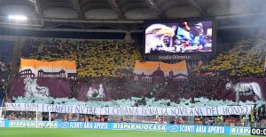 Lazio-Roma 0-0, striscioni e coreografie del derby (FOTO)
