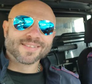 Francesco Macaluso, il poliziotto che ha salvato il 26enne sul tetto: "L'ho fatto altre volte ma non sono un eroe"