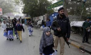 Pakistan, quando l'istruzione alimenta il terrorismo (foto Ansa)