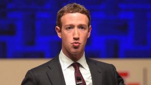 Facebook, Zuckerberg ammette: "Ci vorranno anni per risolvere problemi"