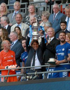 Chelsea trionfa Fa Cup, Conte batte Mourinho: "Sono un vincente"
