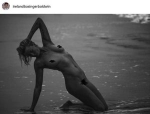 Ireland Baldwin nuda su Instagram