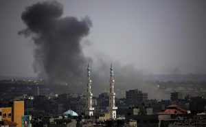 Israele, razzi palestinesi da Gaza: attacco palestinese più consistente degli ultimi anni