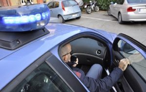 Napoli, scippa il telefono a una ragazza: arrestato dopo un breve inseguimento (foto d'archivio Ansa)