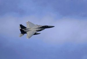 Giappone, aereo militare Usa F-15 precipita in mare. Salvato il pilota