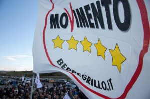 Sondaggio: un elettore M5S su 4 pronto a mollare Di Maio. Di questi uno su tre verso Salvini